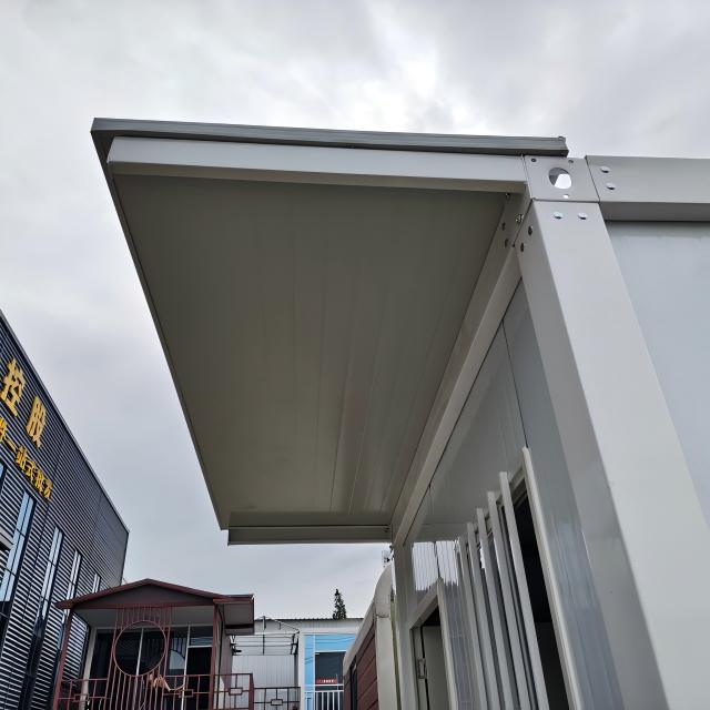 Quick-assembly Container House with Canopy Board