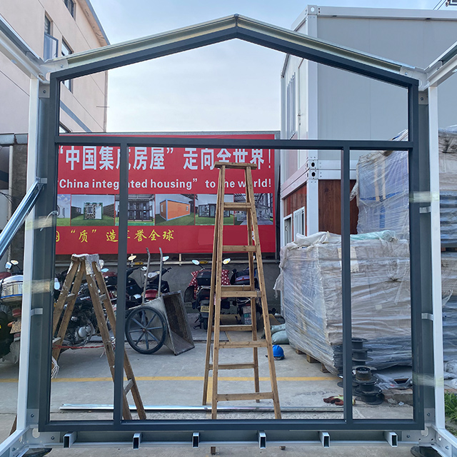 Peak Container House